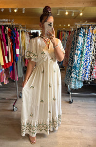 Robe beige motif vert ALENA ☀️( reste taille 48)