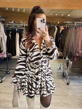 Charger l&#39;image dans la galerie, Robe patineuse zèbre chocolat NINON (36 au 40)