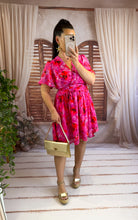 Charger l'image dans la galerie, Robe courte fuchsia motif rouge AURÉLIE (36 au 48)