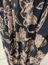 Charger l&#39;image dans la galerie, Robe longue noir motif fleur marron LINDA (40 au 48)