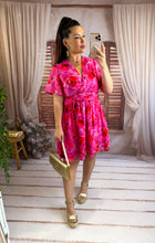 Charger l'image dans la galerie, Robe courte fuchsia motif rouge AURÉLIE (36 au 48)