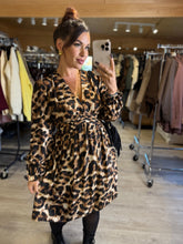 Charger l&#39;image dans la galerie, Robe courte léopard MÉLANIE (36 au 48)