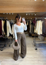 Charger l&#39;image dans la galerie, Pantalon de costume marron AUREL (36 au 40)