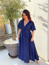 Charger l'image dans la galerie, Robe bleu marine AMOR ( 40 au 48 )