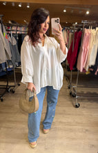 Charger l'image dans la galerie, Chemise ample blanc CORALIA (38 au 48)