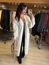 Charger l&#39;image dans la galerie, Long gilet écru MAIWEN (34 au 44)