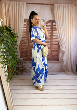 Charger l'image dans la galerie, Robe blanche fleuri bleu PETRA (40 au 48)