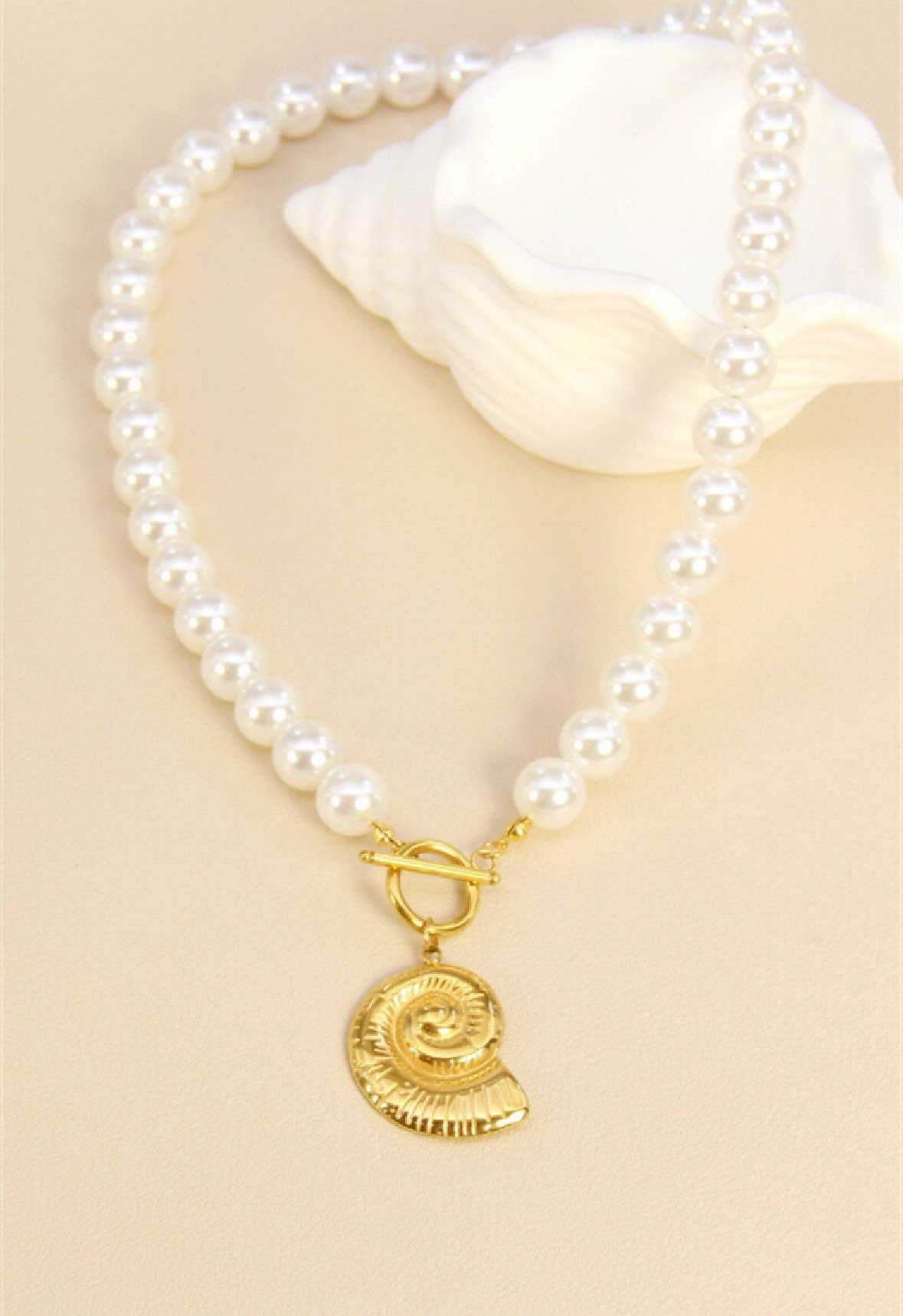 Collier Perle & Coquillage en Acier Inoxydable : Élégance Marine et Chic ☀️