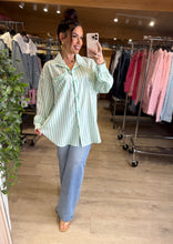 Charger l'image dans la galerie, Chemise rayée vert d'eau SOPHIA (38 au 48)