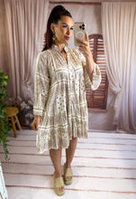Charger l'image dans la galerie, Robe loose motif bandana beige HELENA (36 au 46)