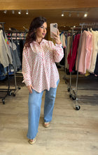 Charger l'image dans la galerie, Chemise large coeur couleur rose MARIA (40 au 48)