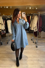 Charger l&#39;image dans la galerie, Robe courte large jeans SABRINA ( taille 36 au 50 )