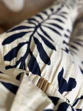 Charger l&#39;image dans la galerie, Combinaison écru/ bleu marine ATILA ( reste taille l: 40 )