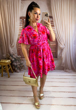Charger l'image dans la galerie, Robe courte fuchsia motif rouge AURÉLIE (36 au 48)