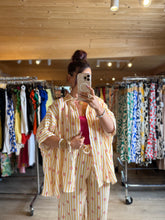 Charger l&#39;image dans la galerie, Chemise rayé jaune fleurs gaz de coton ( 36 au 48 )