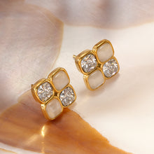 Charger l'image dans la galerie, Boucles d'oreilles clous dorée losange strassés et pierres