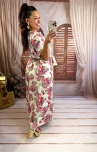 Charger l'image dans la galerie, Robe blanc motif fleuri rose team petite TALI (40 au 48)