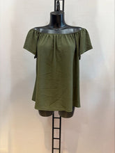 Charger l'image dans la galerie, Top col bardot kaki ( 38 au 48 )