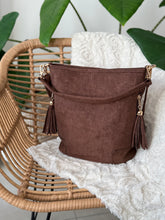 Charger l&#39;image dans la galerie, Sac effet daim chocolat CATIA