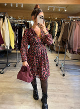 Charger l&#39;image dans la galerie, Robe courte motif bordeaux MATHILDE (36 au 48)