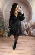 Charger l'image dans la galerie, Robe LUMINA à sequins noir ( taille 40 au 48 )