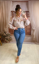 Charger l'image dans la galerie, Chemise fleuri rouge VERA (34 au 48 )