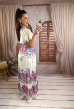 Charger l'image dans la galerie, Robe longue blanche à motif rose et bleu ISILIA (36 au 48 )