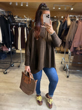 Charger l&#39;image dans la galerie, Pull large chocolat MORGANE (36 au 50)
