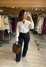 Charger l&#39;image dans la galerie, Jean noir coupe large KARLA (36 au 46)