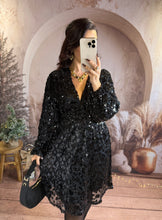 Charger l'image dans la galerie, Robe LUMINA à sequins noir ( taille 40 au 48 )