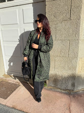 Charger l&#39;image dans la galerie, Long bombers kaki réversible léopard TANIA ( taille 36 au 46)