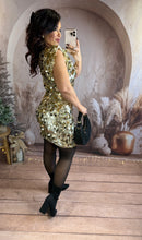 Charger l'image dans la galerie, Robe courte à gros sequins avec épaulettes ESMERALDA ( 34 au 40 )