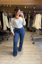 Charger l&#39;image dans la galerie, Jeans flare taille haute push up JULIE (38 au 48)