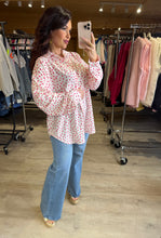 Charger l'image dans la galerie, Chemise large coeur couleur rose MARIA (40 au 48)