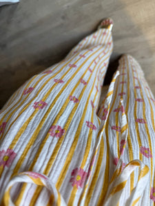 Pantalon rayé jaune fleurs gaz de coton ( 34 au 46 )
