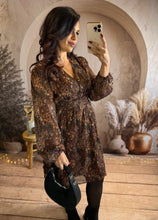 Charger l&#39;image dans la galerie, Robe chocolat motif doré noir MAD (40 au 48)⭐️