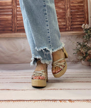 Charger l'image dans la galerie, Sandale compensées gold CAPUCINE (36 au 41)