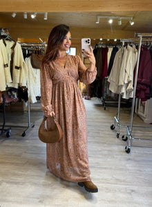 Robe longue taupe motif fleuri camel MANON (40 au 48)