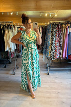 Charger l&#39;image dans la galerie, Robe Izïa verte ( reste taille 46/48 )