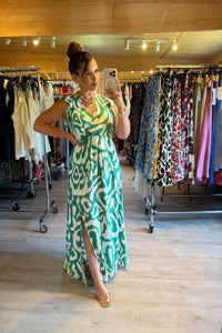 Robe Izïa verte ( reste taille 46/48 )