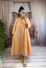 Charger l'image dans la galerie, Robe chemise brodé motif fleurs orange MAYA (36 au 46)