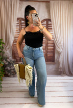 Charger l'image dans la galerie, Jean Wide leg bleu MAELLE (40 au 48)