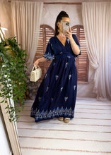 Charger l'image dans la galerie, Robe bleu marine VAHINA (40 au 48)