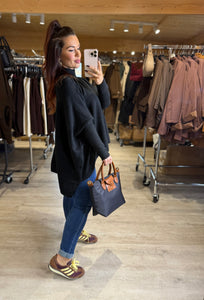Pull large noir MORGANE (36 au 50)