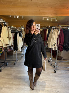 Robe courte velours noir MARIE (34 au 48)
