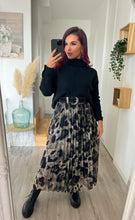 Charger l&#39;image dans la galerie, Jupe longue plissée léopard kaki GABY  ( 36 au 46 )