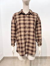 Charger l'image dans la galerie, Chemise longue à motif carreaux chocolat MAHAUT (36 au 40)