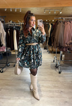 Charger l&#39;image dans la galerie, Robe chemise kaki motif écru SOFIA (36 au 50)