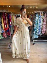 Charger l&#39;image dans la galerie, Robe beige motif vert ALENA ☀️( reste taille 48)