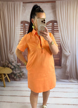 Charger l'image dans la galerie, Robe courte en jeans orange BRAZIL (34 au 48)( reste taille 42 )